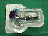 Tracheostomická kanyla s těsnící manžetou v originálním balení